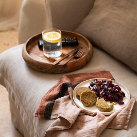 Mini burger con cavolo rosso in agrodolce