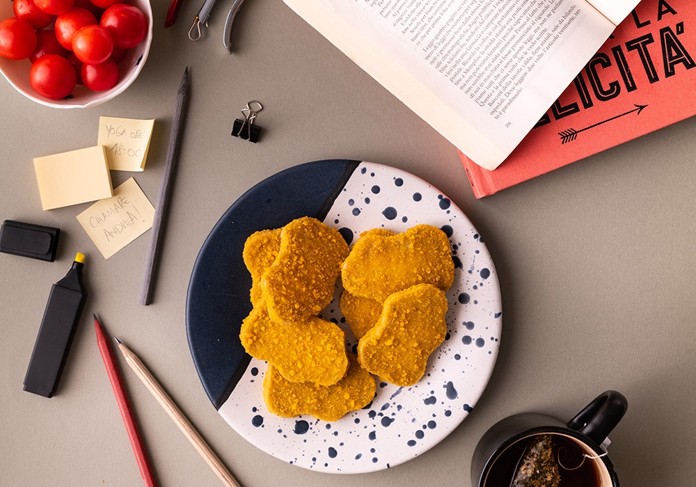 Mini cotolette vegetali e pomodorini per una pausa studio sfiziosa