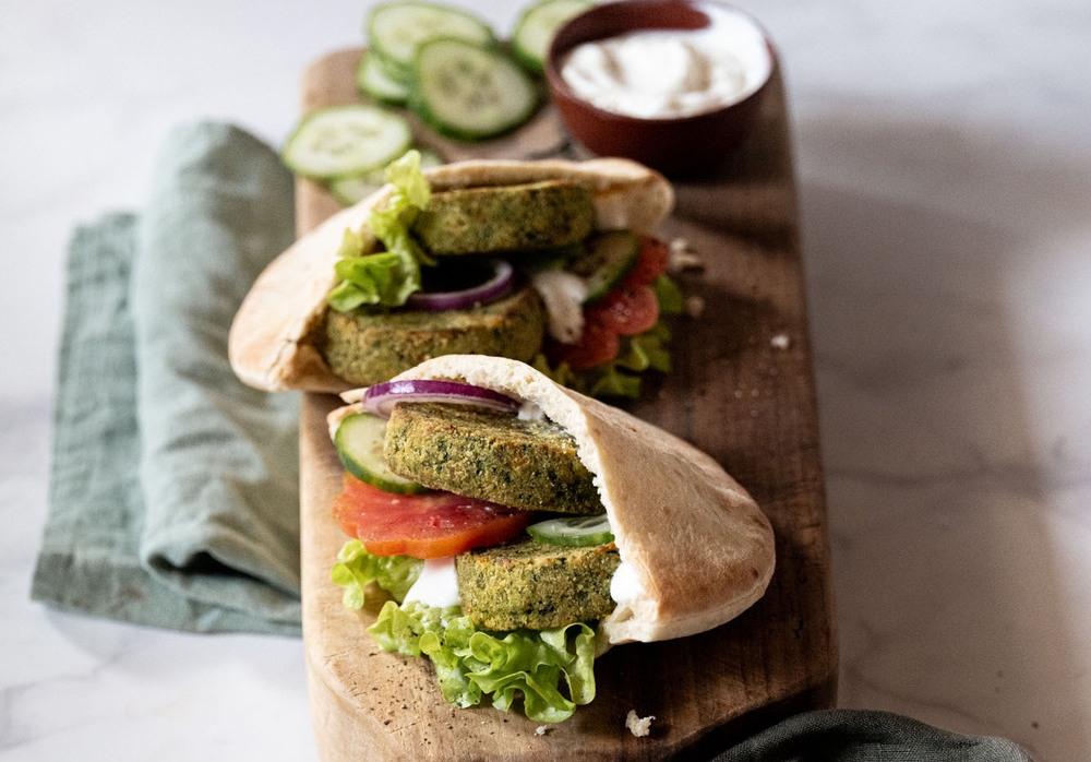 Pita farcite con salsa tahina