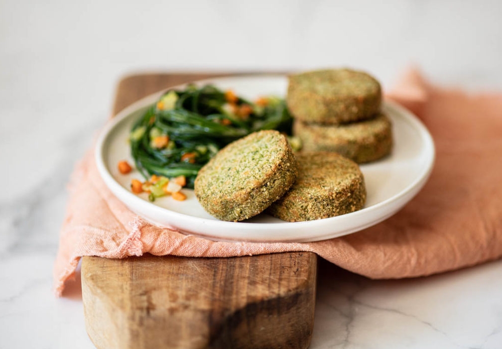 Mini Burgers with broccoli and sautéed saltwort with celery carrots and onion