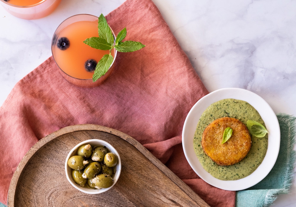 3 mini burgers with pesto béchamel